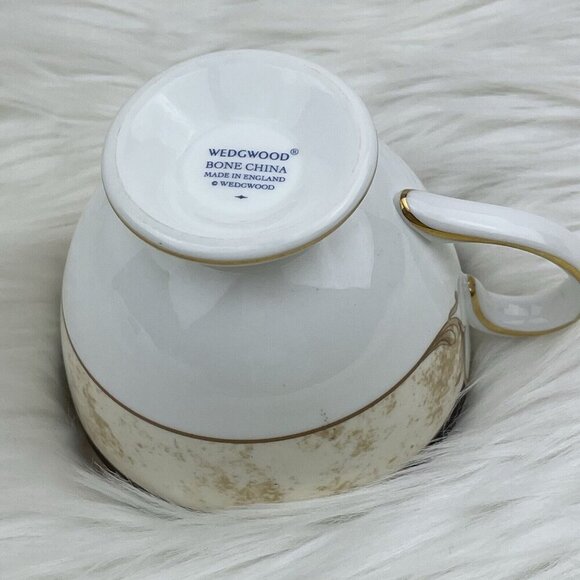 Wedgwood Cornucopia Cup and Saucer Set Bone China 1995 From England - Picture 15 of 16